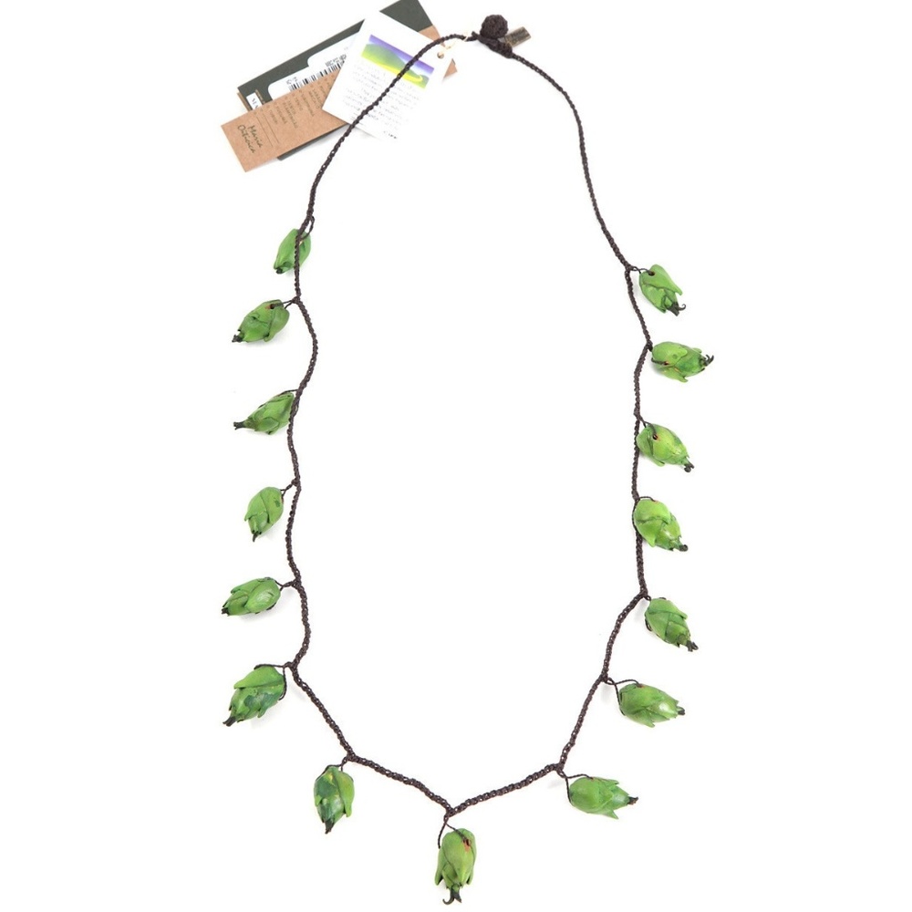 😀 3 for $20 New Green Colored Seed Pod Necklace